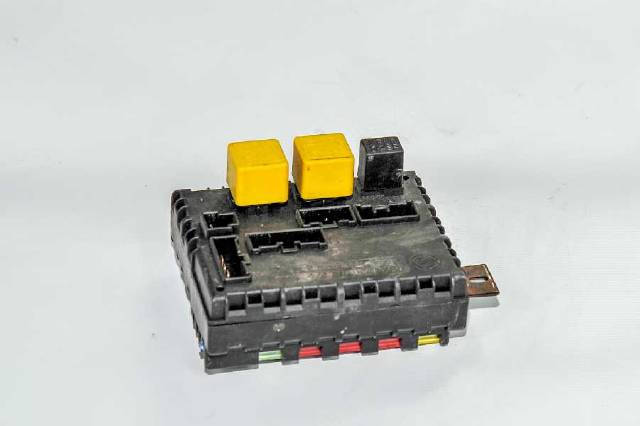 B SERİSİ ÇIKMA YEDEK PARÇA SİGORTA KUTUSU_9E5